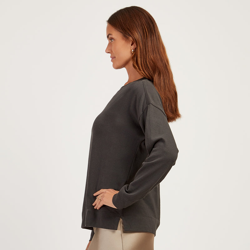 Women wearing Vintage Gray Cotton Jersey Oversized Long Sleeve Tee - Pre Order tees