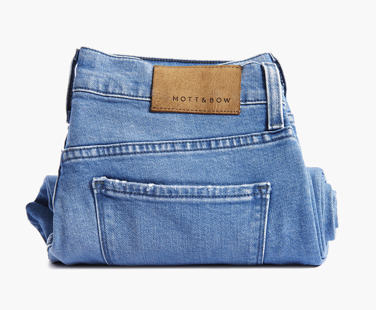 Best light wash jeans for men.