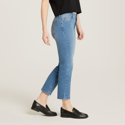 Mid Rise Slim Cropped Leg Logan Jeans Light Blue Mid-Rise jeans