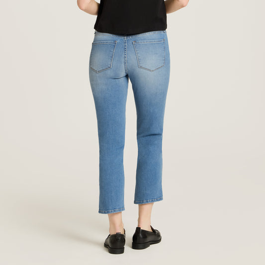 Mid Rise Slim Cropped Leg Logan Jeans Light Blue Mid-Rise jeans