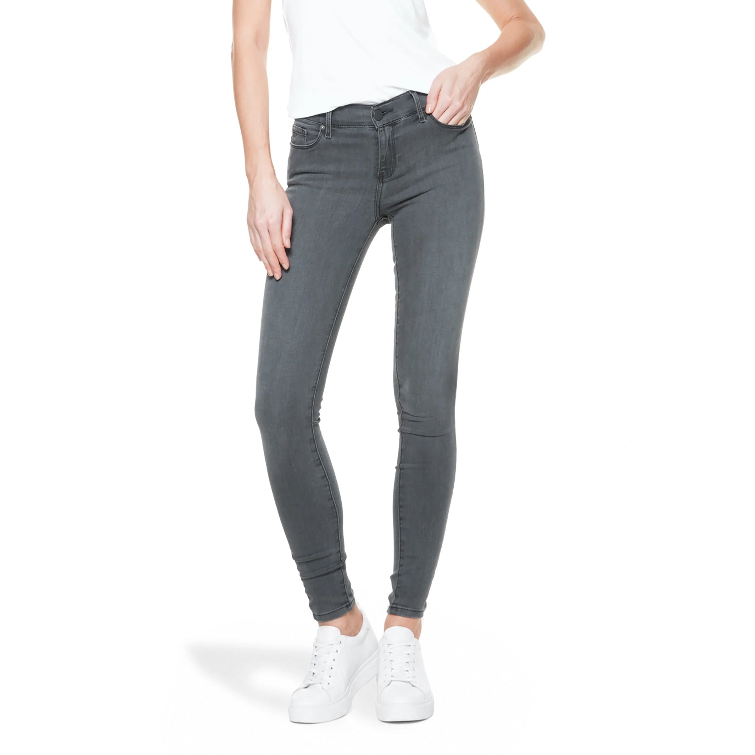 Women wearing Gris medio Mid Rise Skinny Orchard Jeans