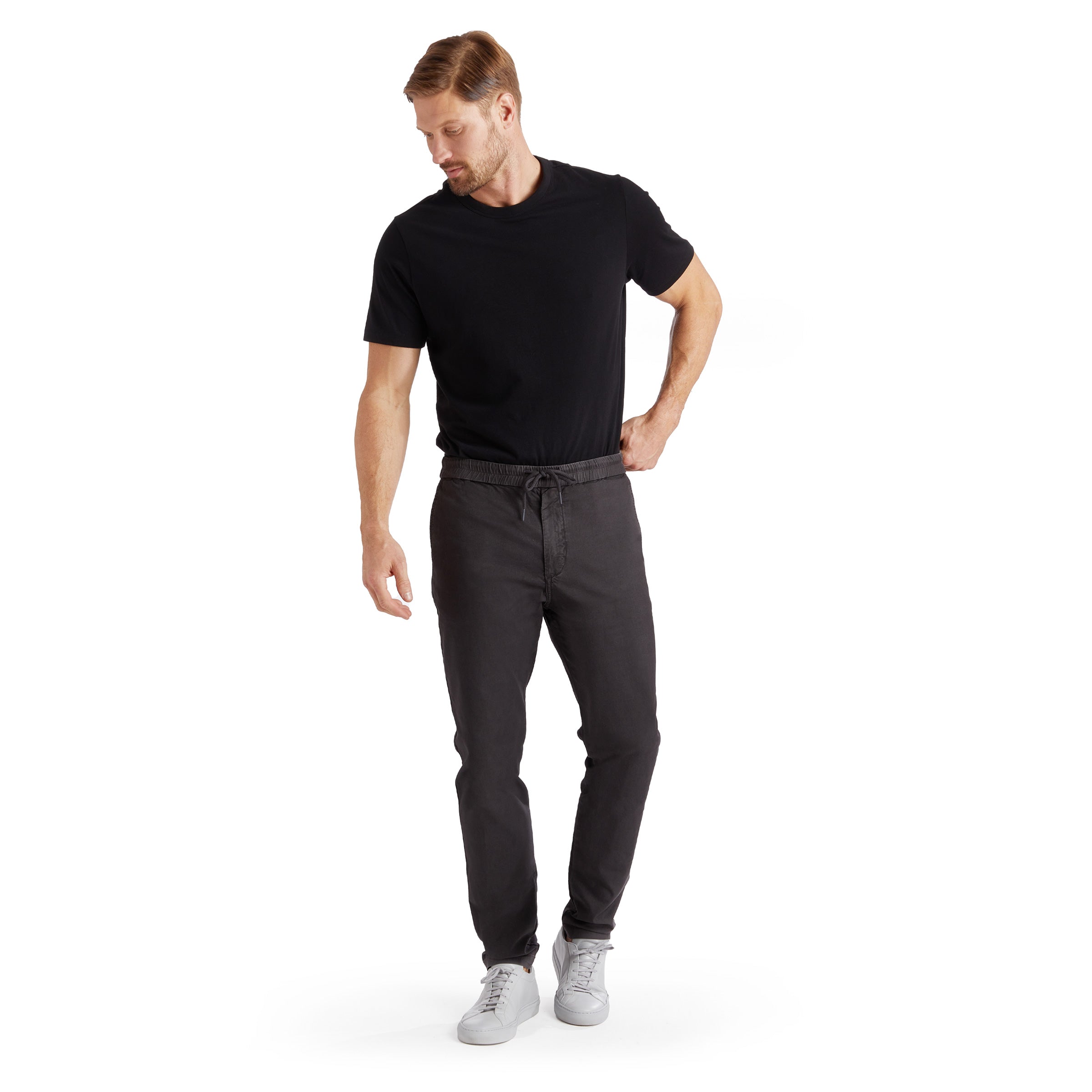 Men wearing Gris oscuro The Leisure Pants