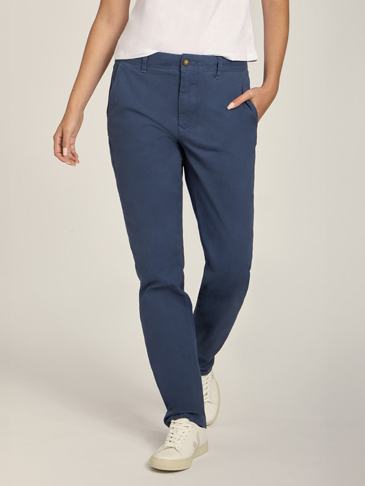 Women wearing Riverside Unisex Chino Pants