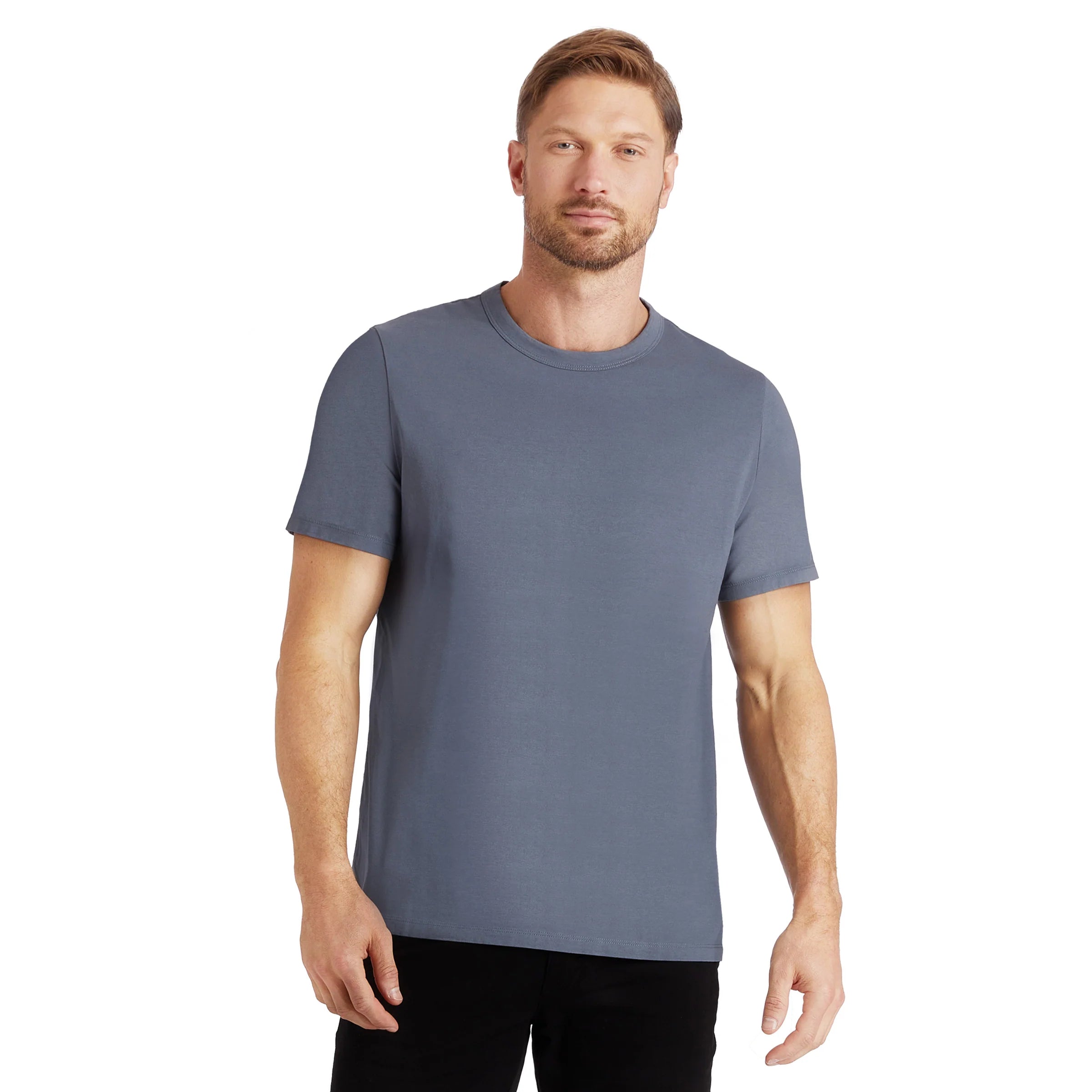  wearing White Mott&Bow | Classic Crew Driggs Tee tt tees