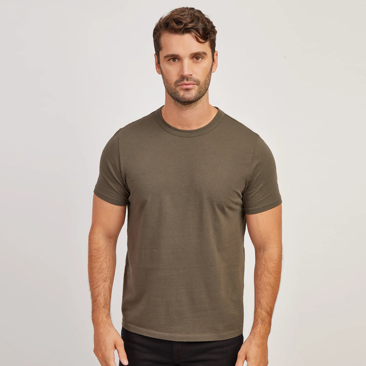  wearing White Mott&Bow | Classic Crew Driggs Tee tt