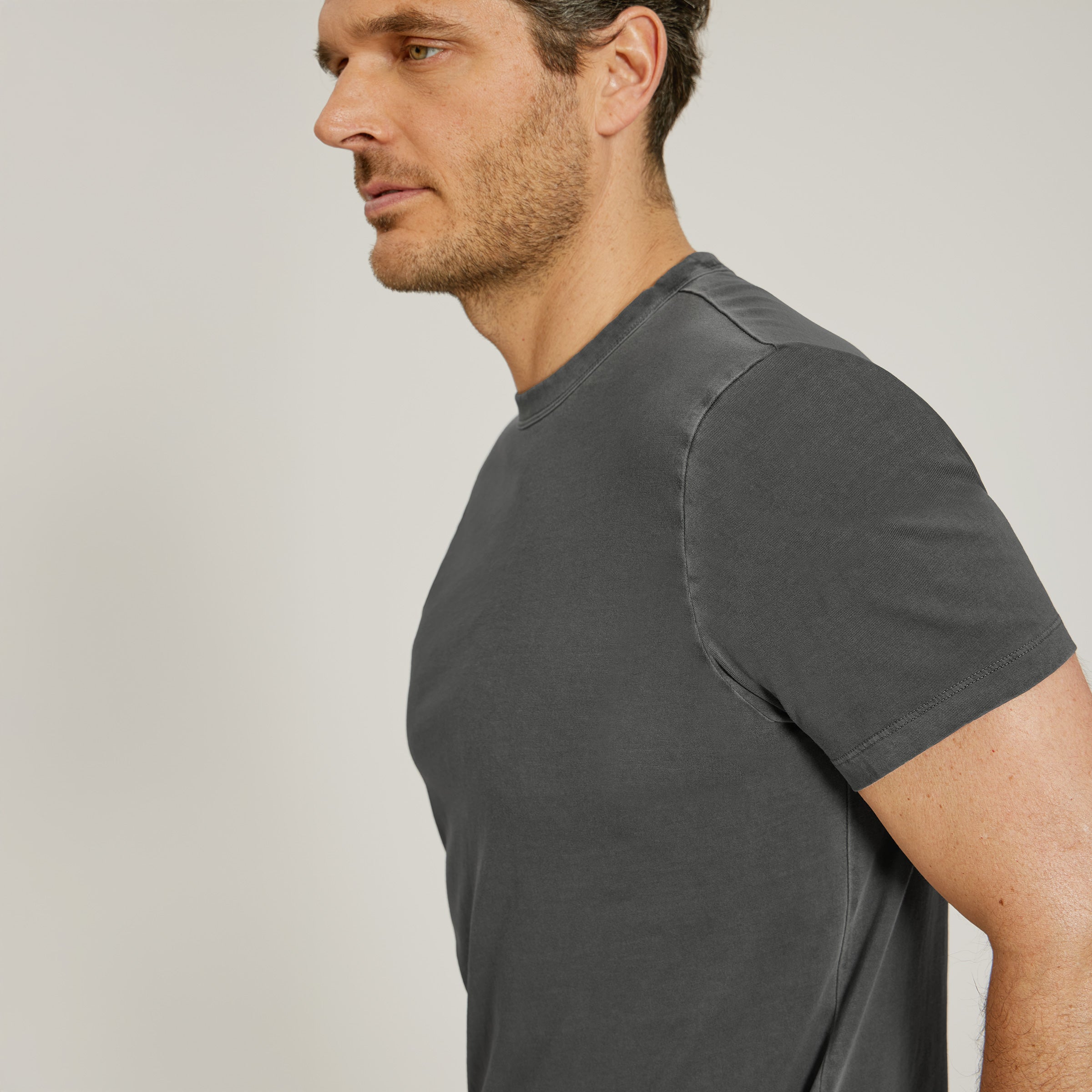 Men wearing Vintage Gray Classic Crew Driggs Tee