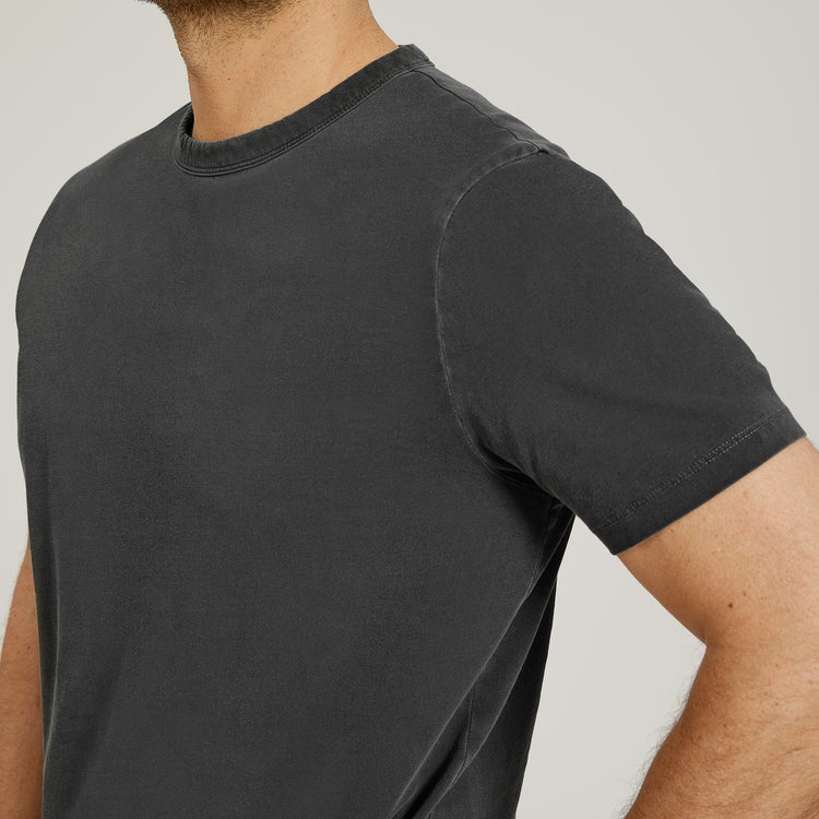 Men wearing Vintage Graphite Classic Crew Driggs Tee