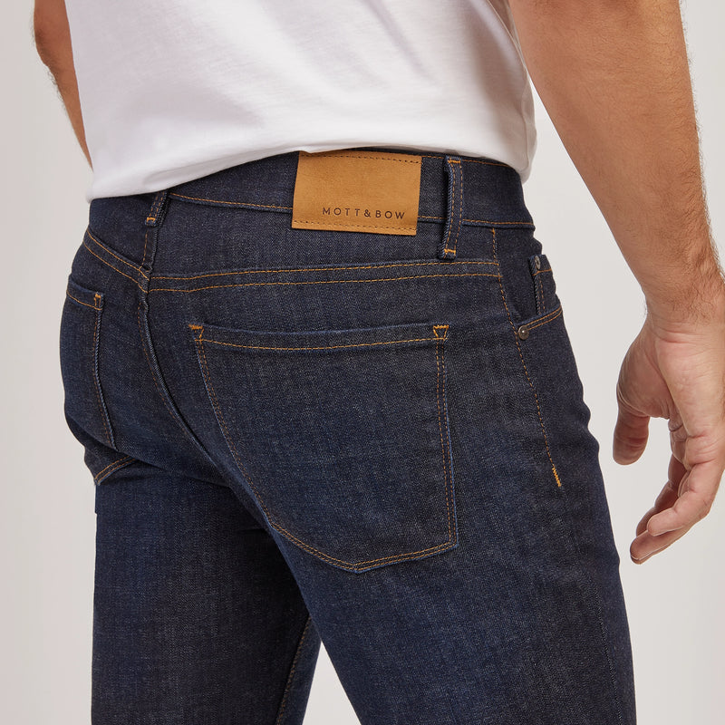 Men wearing Dark Blue All Blue Jeans jeans