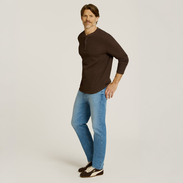 Men wearing Light Blue Slim Ridge Jeans