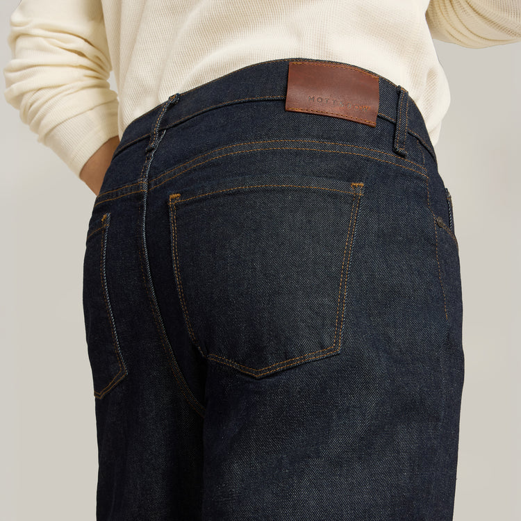 Men wearing Dark Blue Slim Ridge Jeans