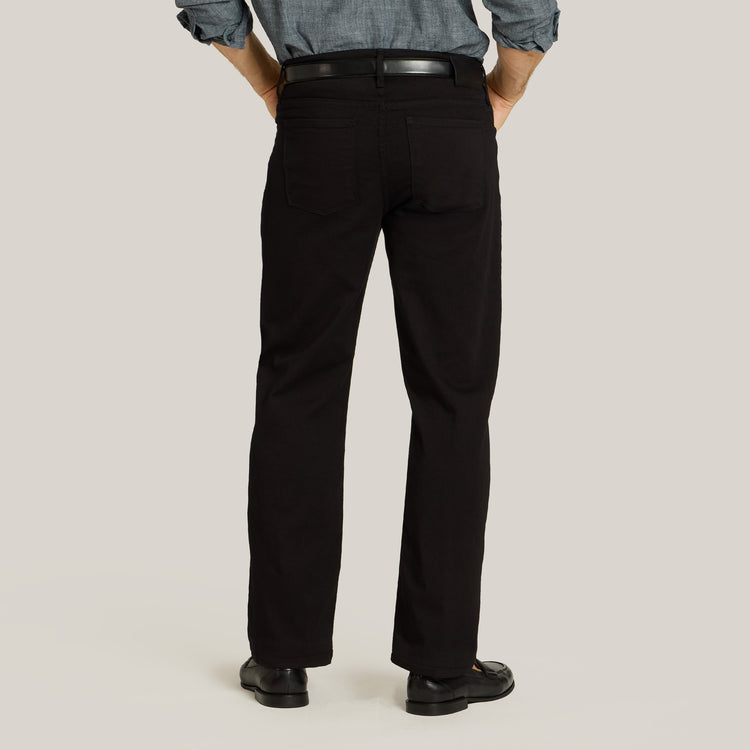 Men wearing Black Straight Jay Jeans