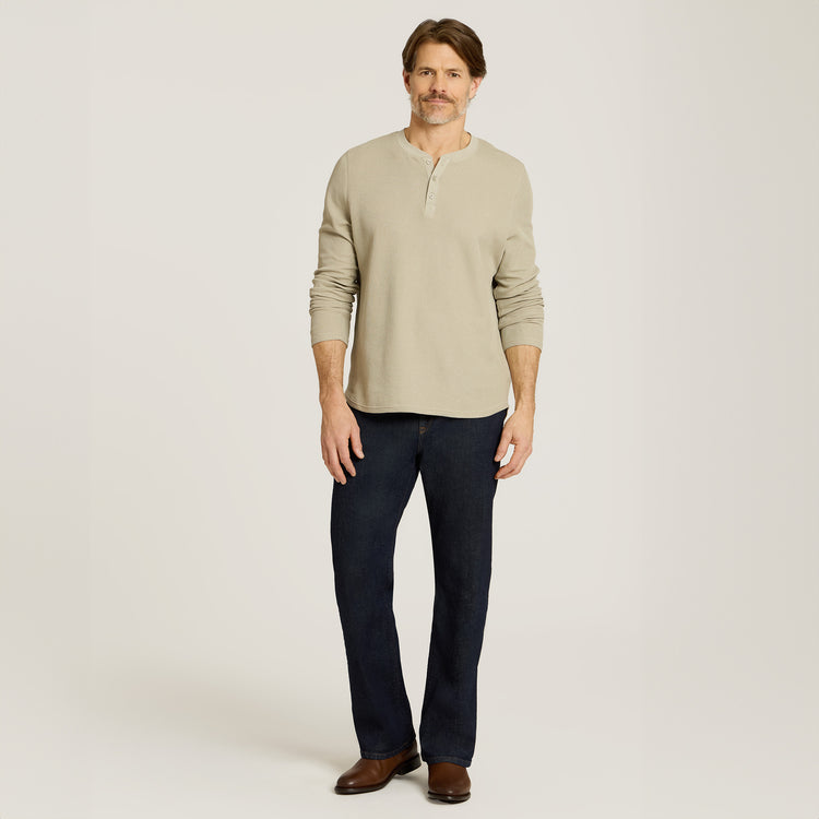 Men wearing Dark Blue Straight Ridge Jeans