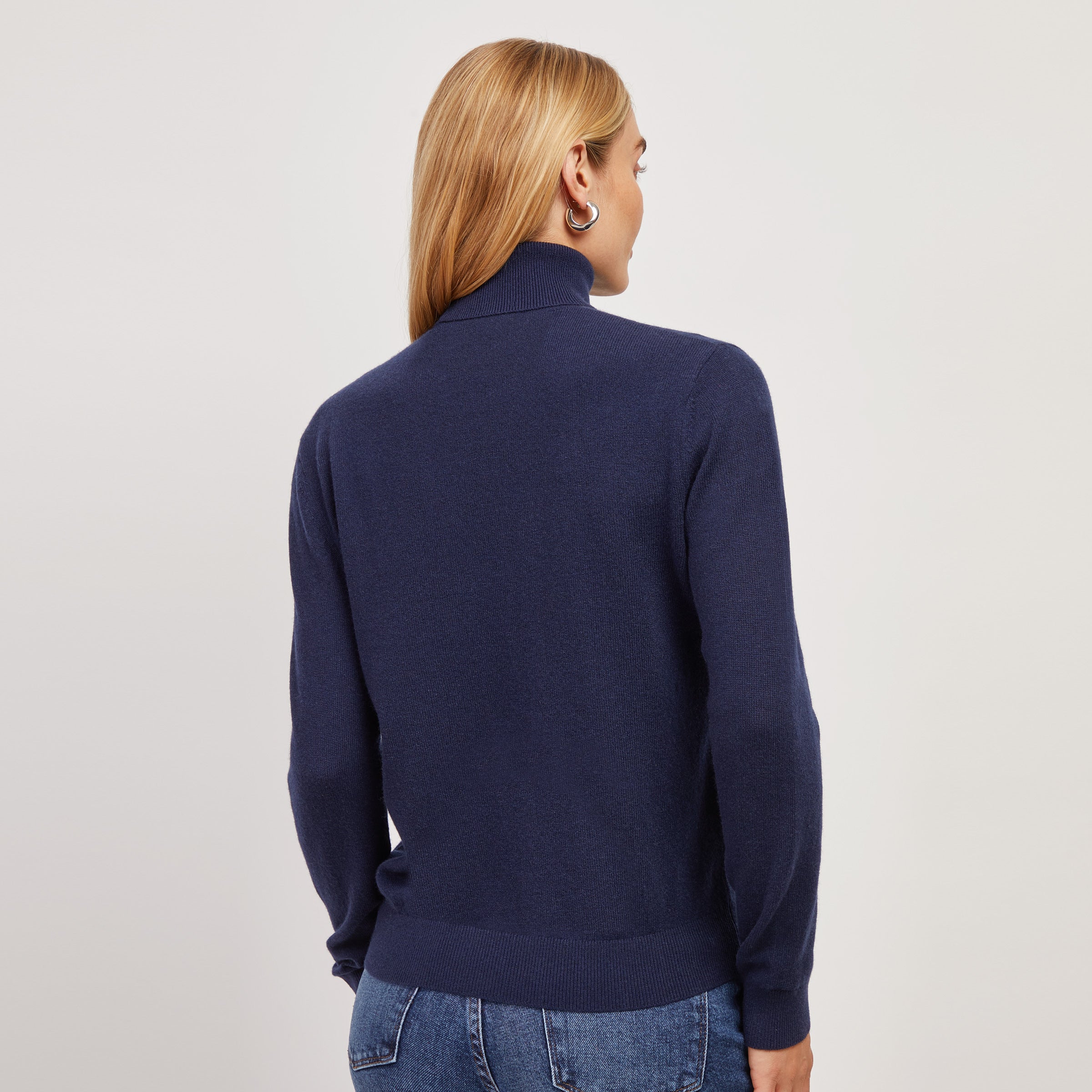 Women's Cashmere Turtleneck Willow Sweater - Mott & Bow