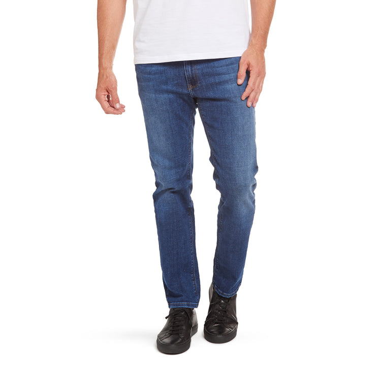 Men wearing Bleu clair/Médium Slim Wooster Jeans