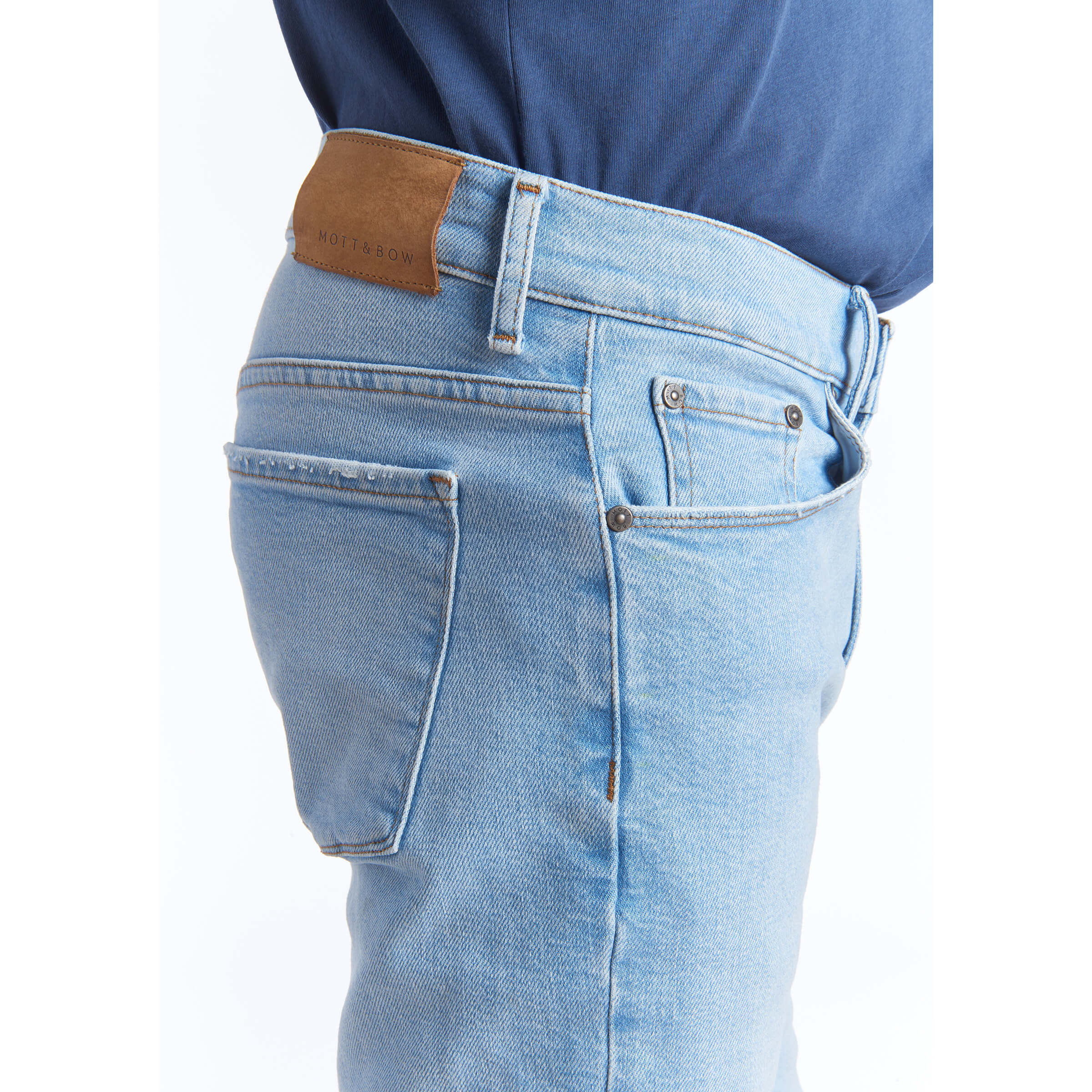 Men wearing Azul claro Slim Grand Jeans