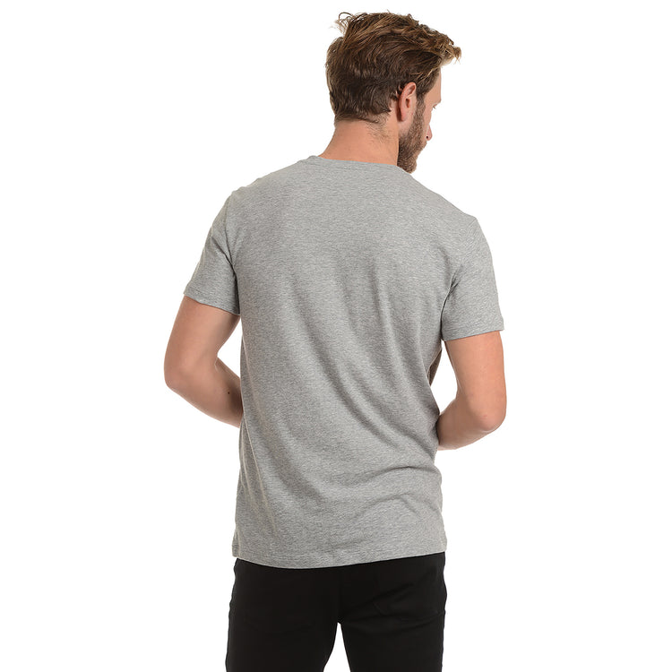 Men wearing Gris Chiné Classic V-Neck Driggs Tee