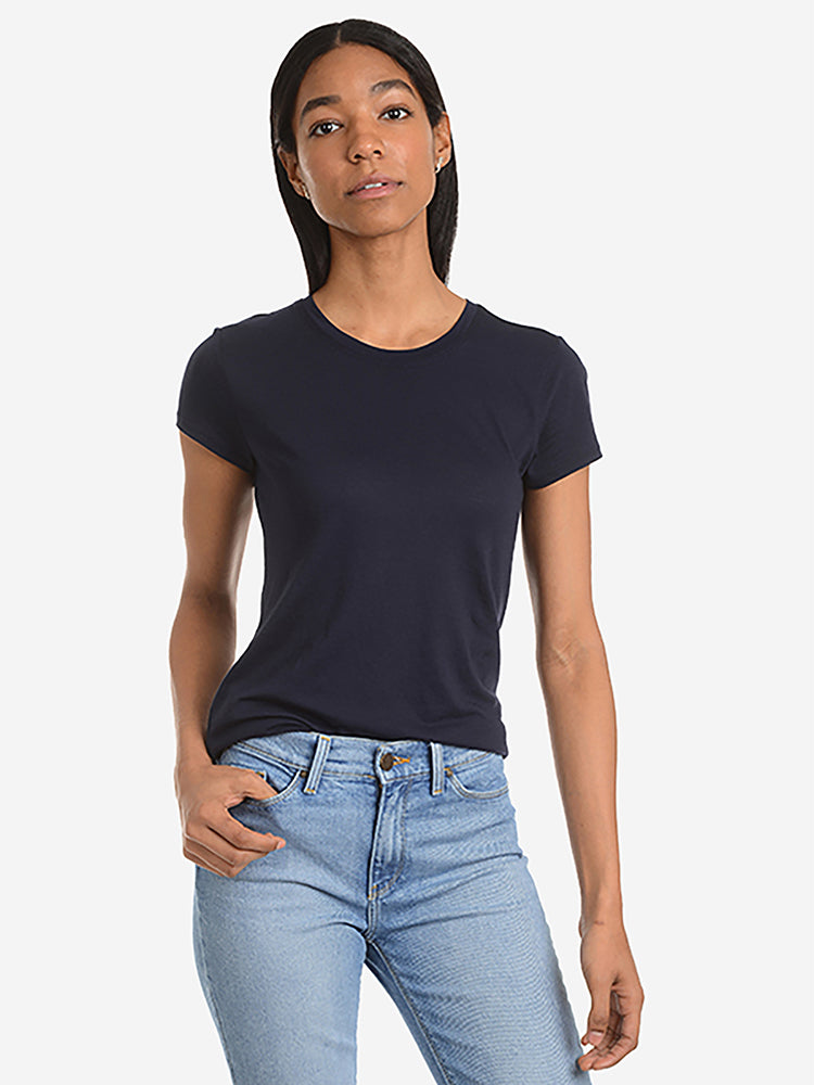 Women wearing Bleu marine Fitted Crew Marcy Tee