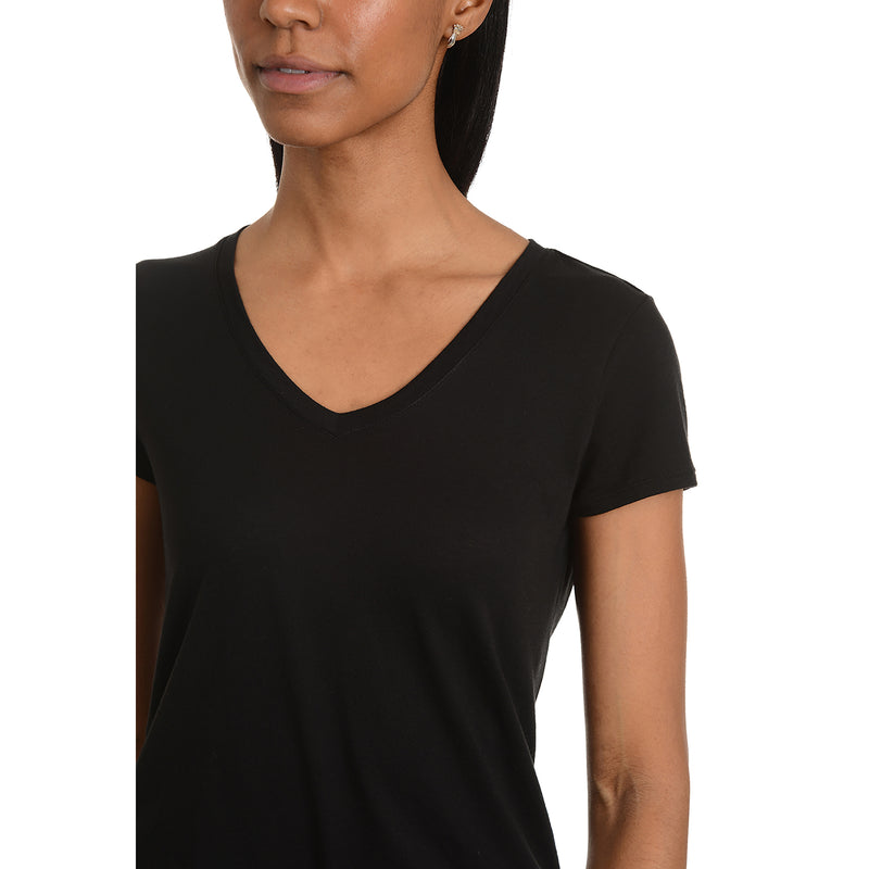 Women wearing Negro Fitted V-Neck Marcy Tee