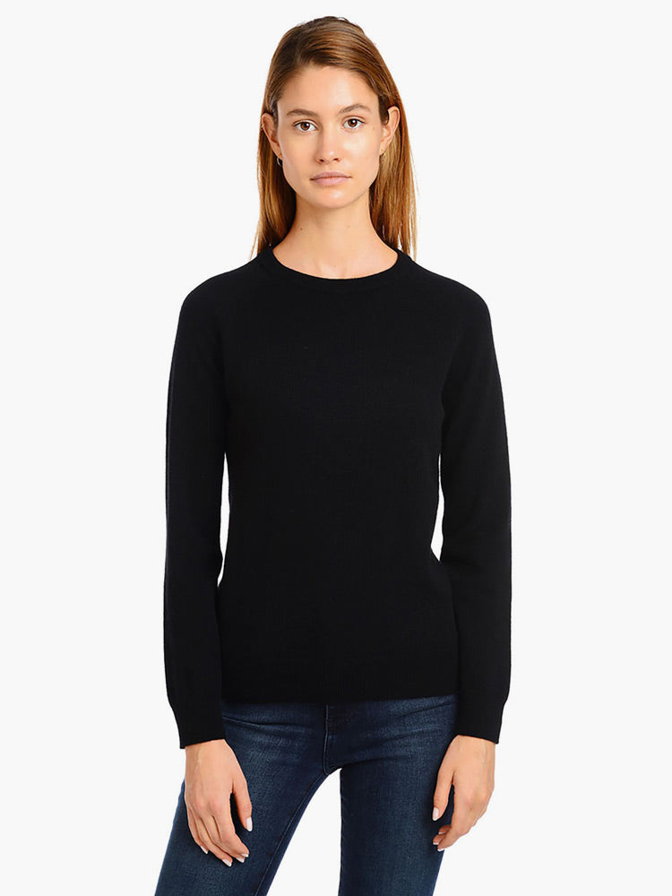 Women wearing Noir Cashmere Raglan Crew Cambridge Sweater