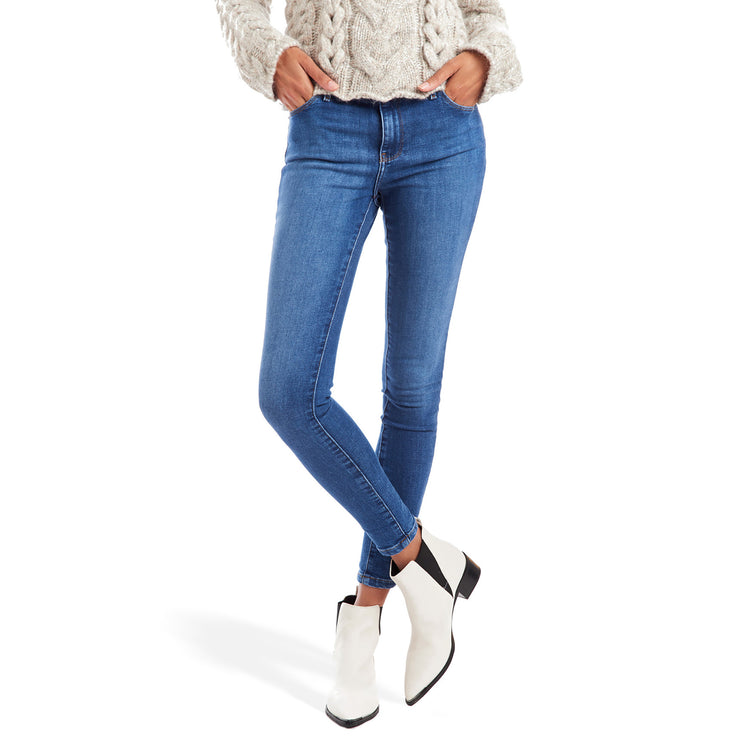 Women wearing Bleu clair/Médium High Rise Skinny Beekman Jeans