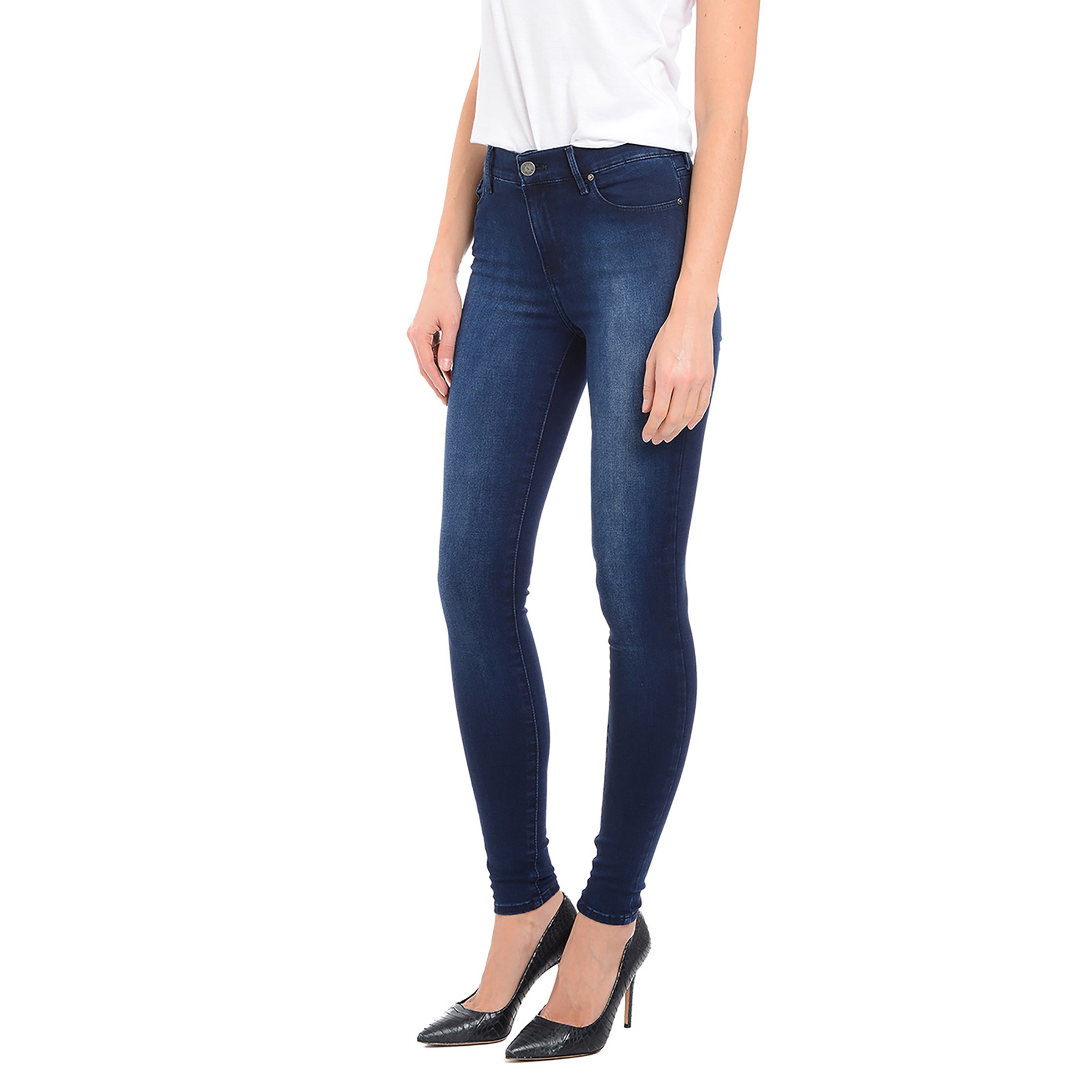 Women wearing Bleu  Médium/Foncé High Rise Skinny Ann Jeans