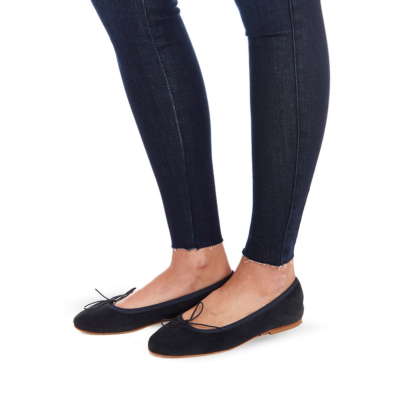 Women wearing Faded Medium/Dark Blue w/ Raw Hem High Rise Skinny Jane Jeans