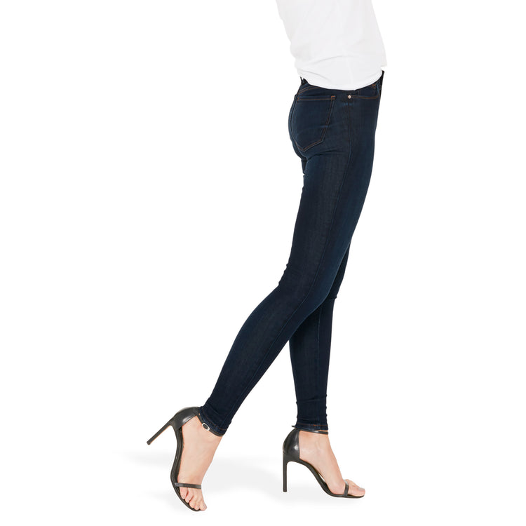 Women wearing Azul oscuro/medio desteñido High Rise Skinny Jane Jeans