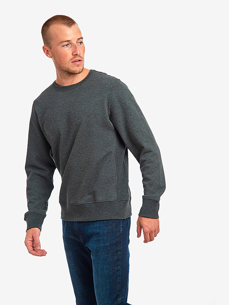  wearing Charcoal Heather The French Terry Sweatshirt Hooper Colors