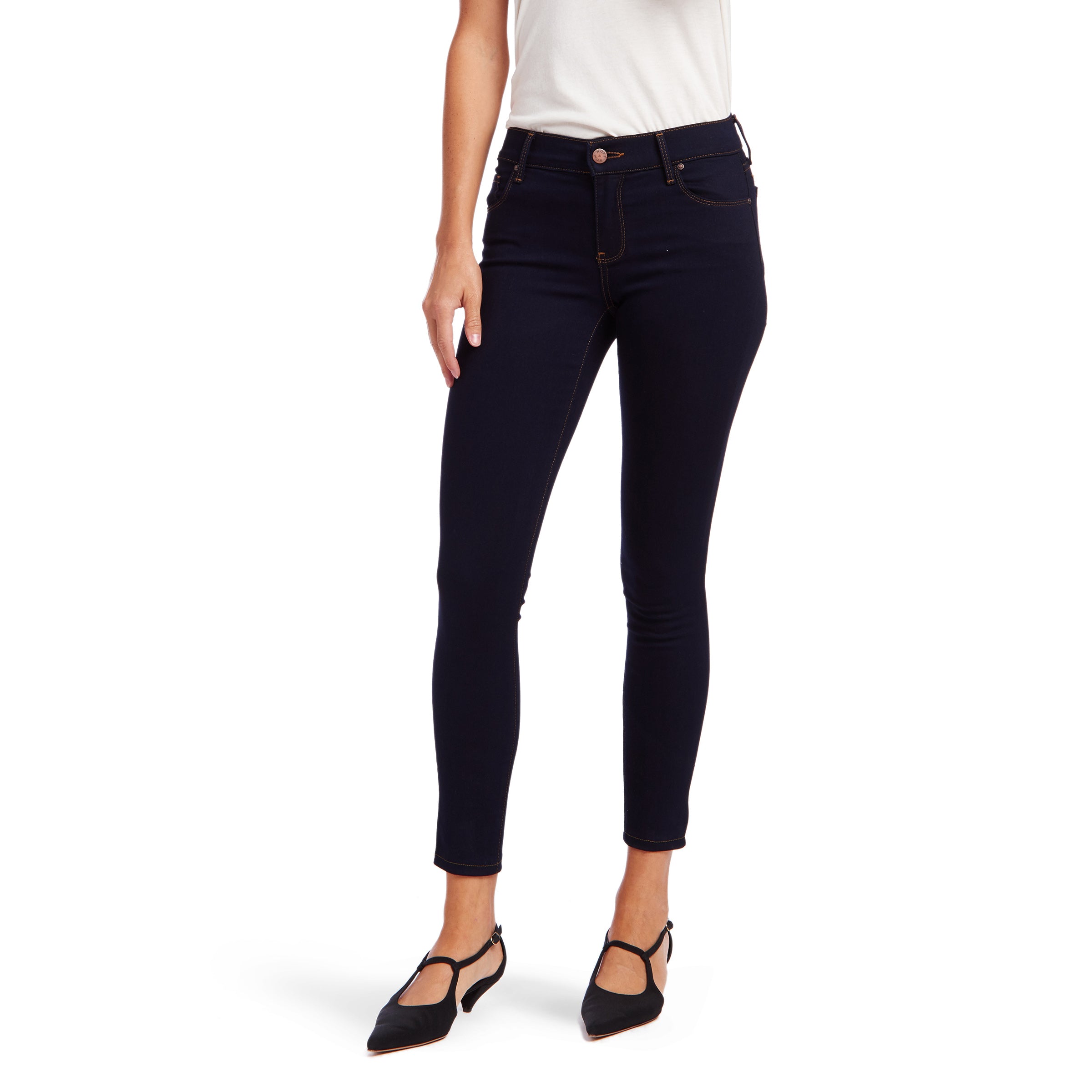 Women wearing Bleu Foncé Mid Rise Skinny Ann Jeans