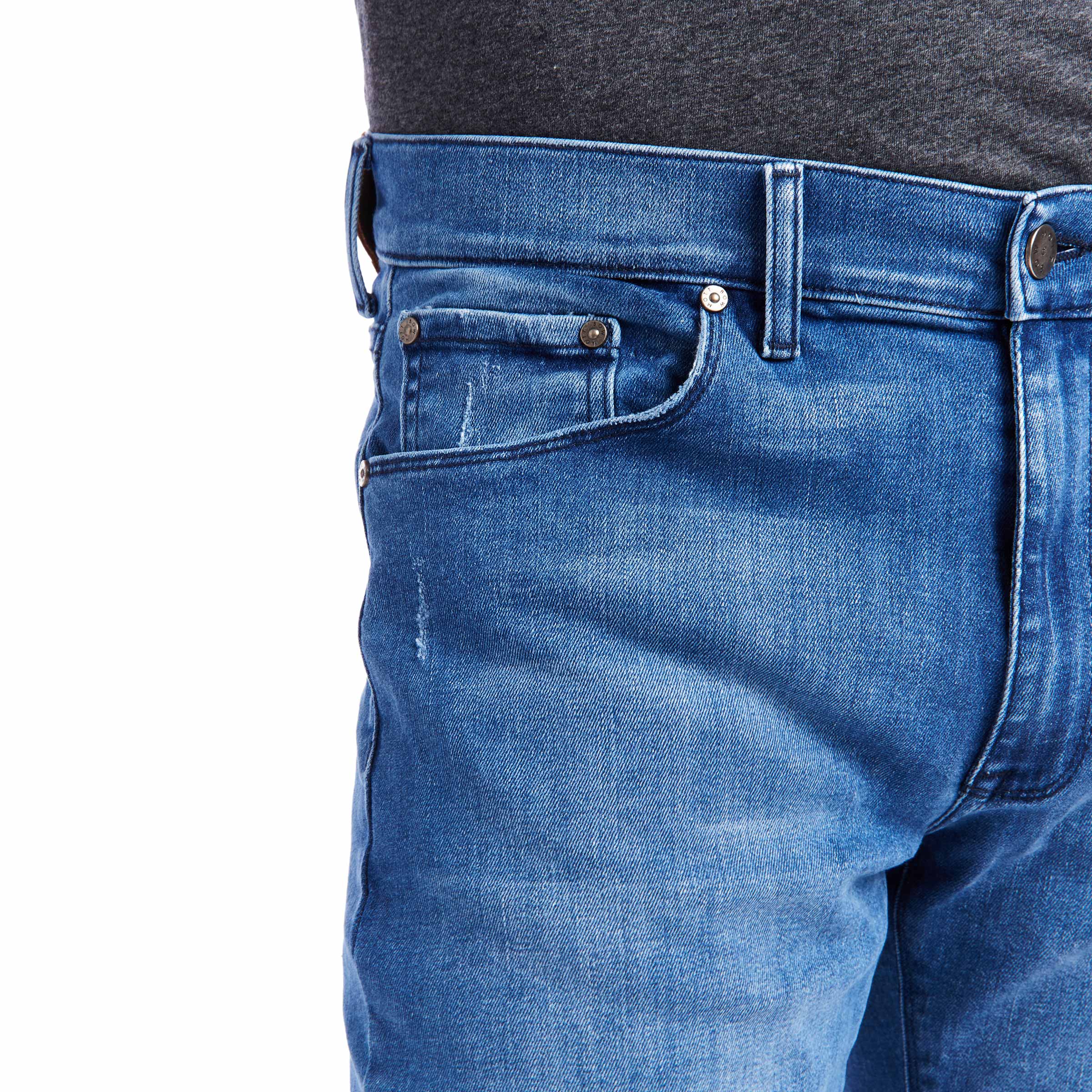 Men wearing Bleu Médium Slim Staple Jeans