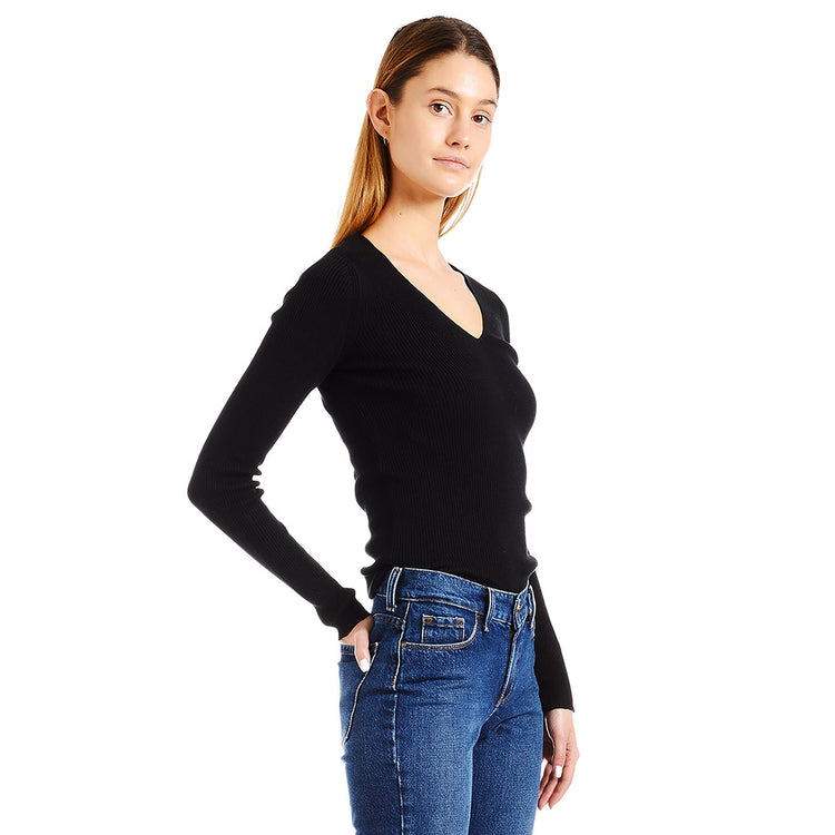 Women wearing Black Light Ribbed Cotton/Cashmere V-Neck Emma